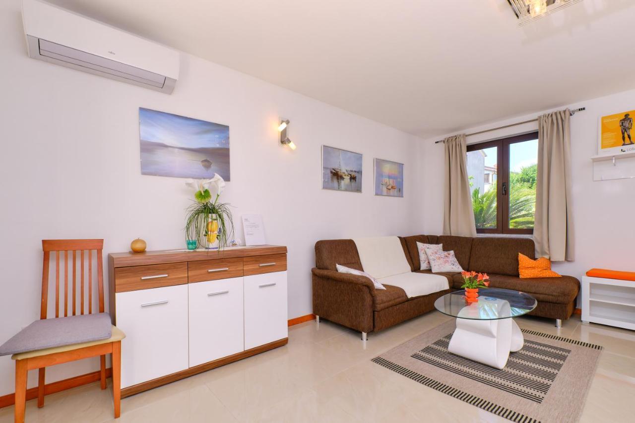 Apartman Mirjana 1 Mali Losinj Exterior photo